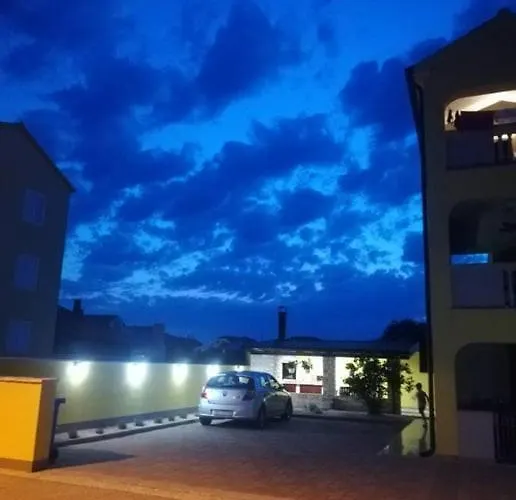 Tara I Ela Apartment *