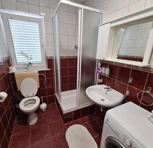 Appartement Tara I Ela Murter