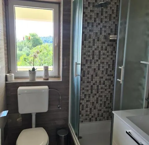 公寓 Tara I Ela 穆泰尔岛