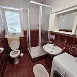 Appartement Tara I Ela Murter