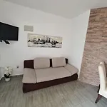 Appartement Tara I Ela Murter